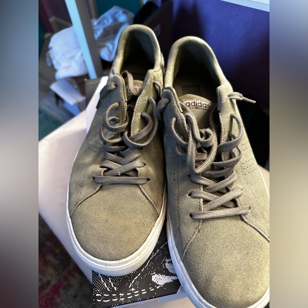 🎉HOST PICK🎉 Adidas Neo Label size 11.5 Men’s